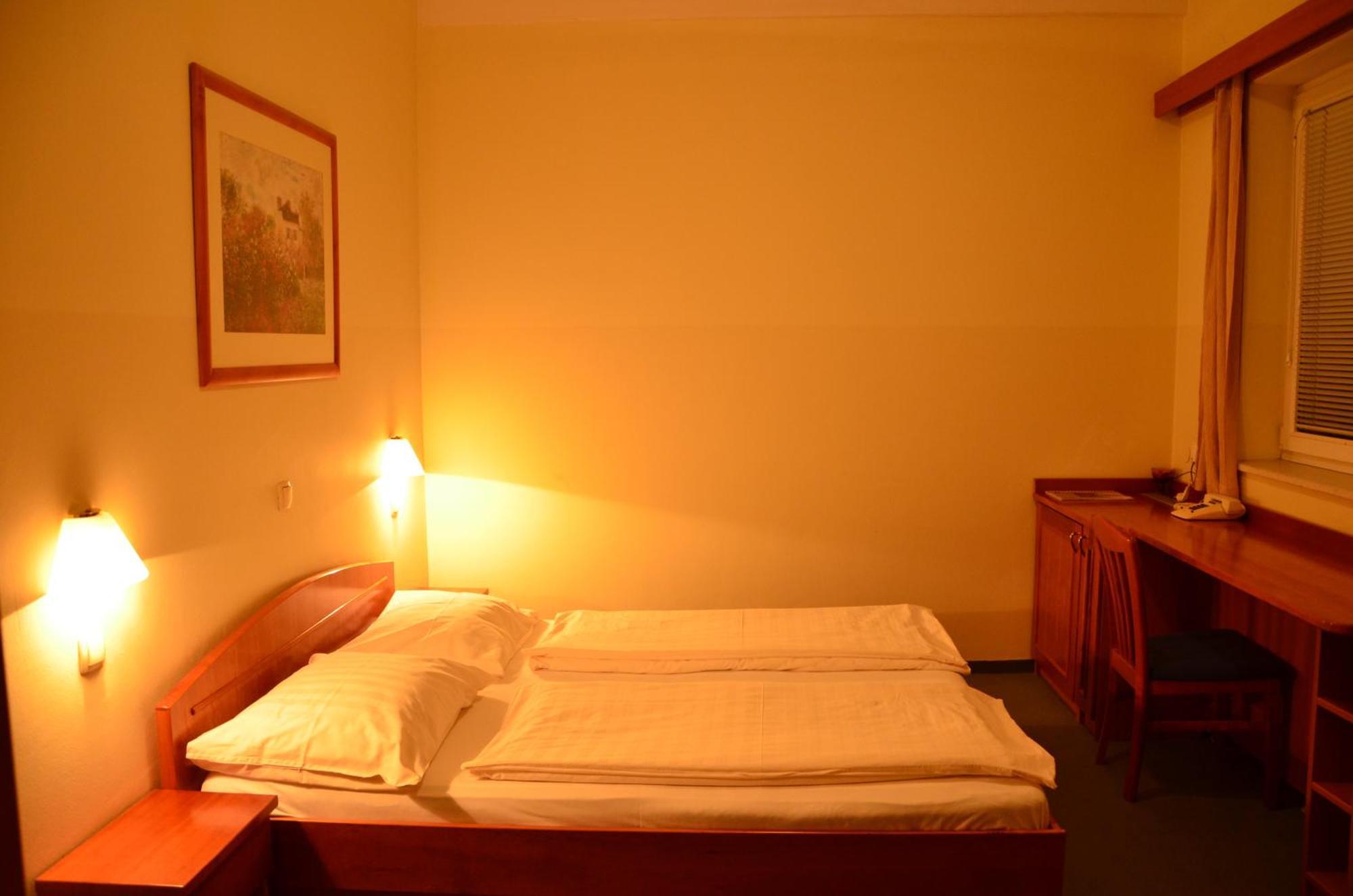 Hotel Bajt Maribor Ngoại thất bức ảnh