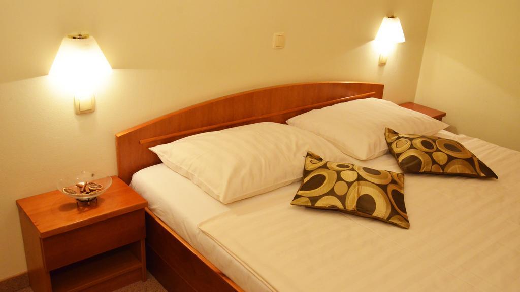 Hotel Bajt Maribor Ngoại thất bức ảnh